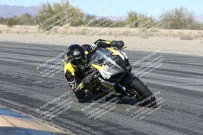 media/Dec-04-2025-Racers Edge (Thu) [[5ebc9f124d]]/2-A Group/1-Session 2 (Turn 7 Inside)/